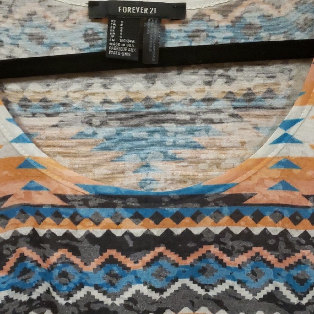 Forever 21 Patterned Cropped Tank - Picture 3 of 4